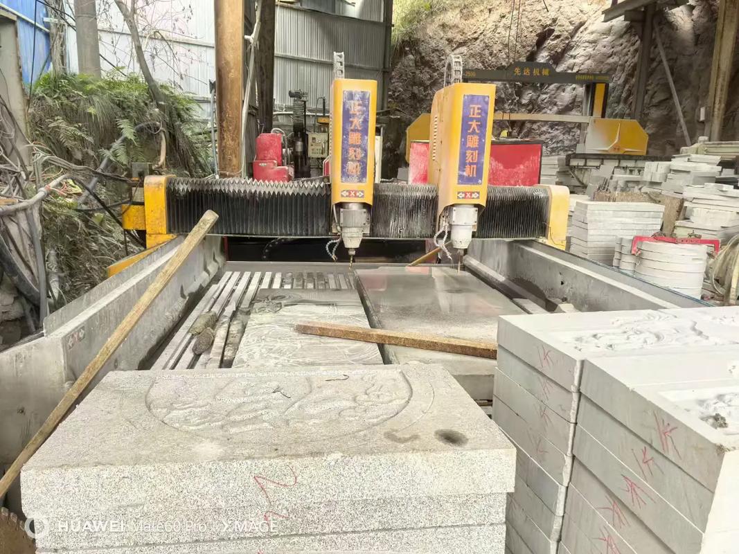 雙頭并進，效率倍增 耐斯1825雙頭雕刻機在現(xiàn)代石材加工中的應用